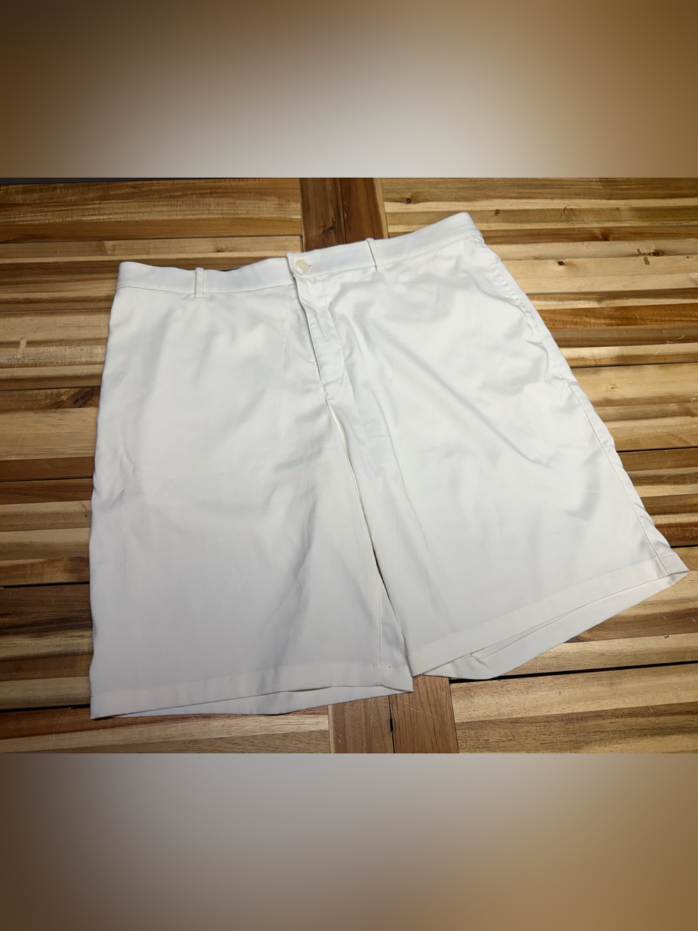 White Nike men’s Golf Shorts - Like New